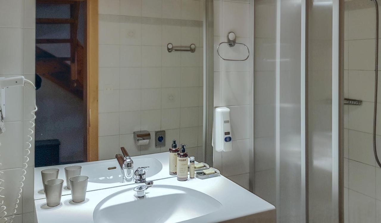 Hotel La Cambuse Les Collons Luaran gambar