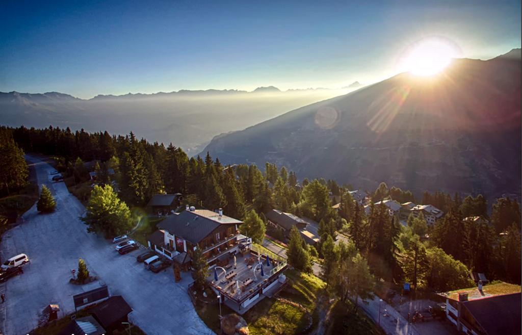 Hotel La Cambuse Les Collons Luaran gambar