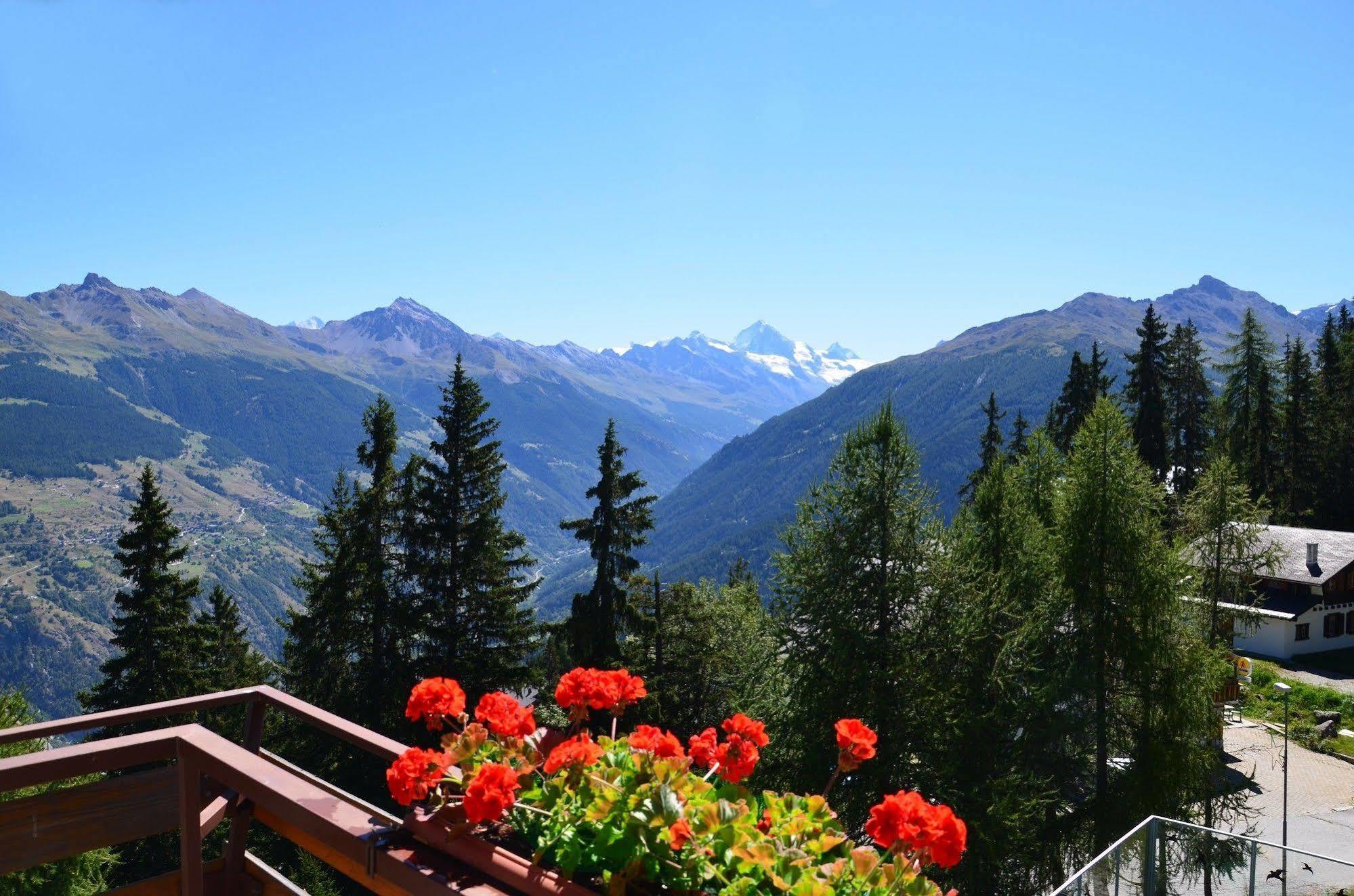 Hotel La Cambuse Les Collons Luaran gambar